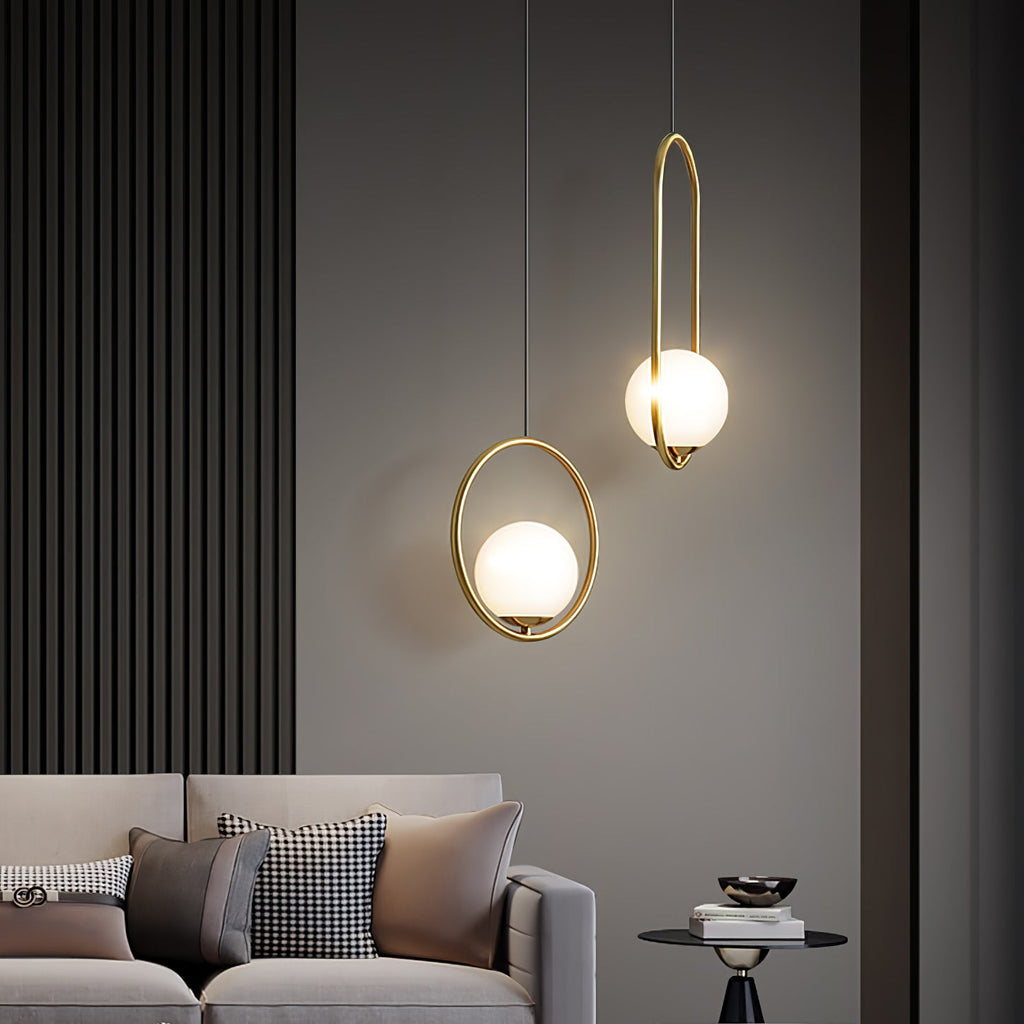 Loop Brass Glass Pendant Light – Glass detail 3