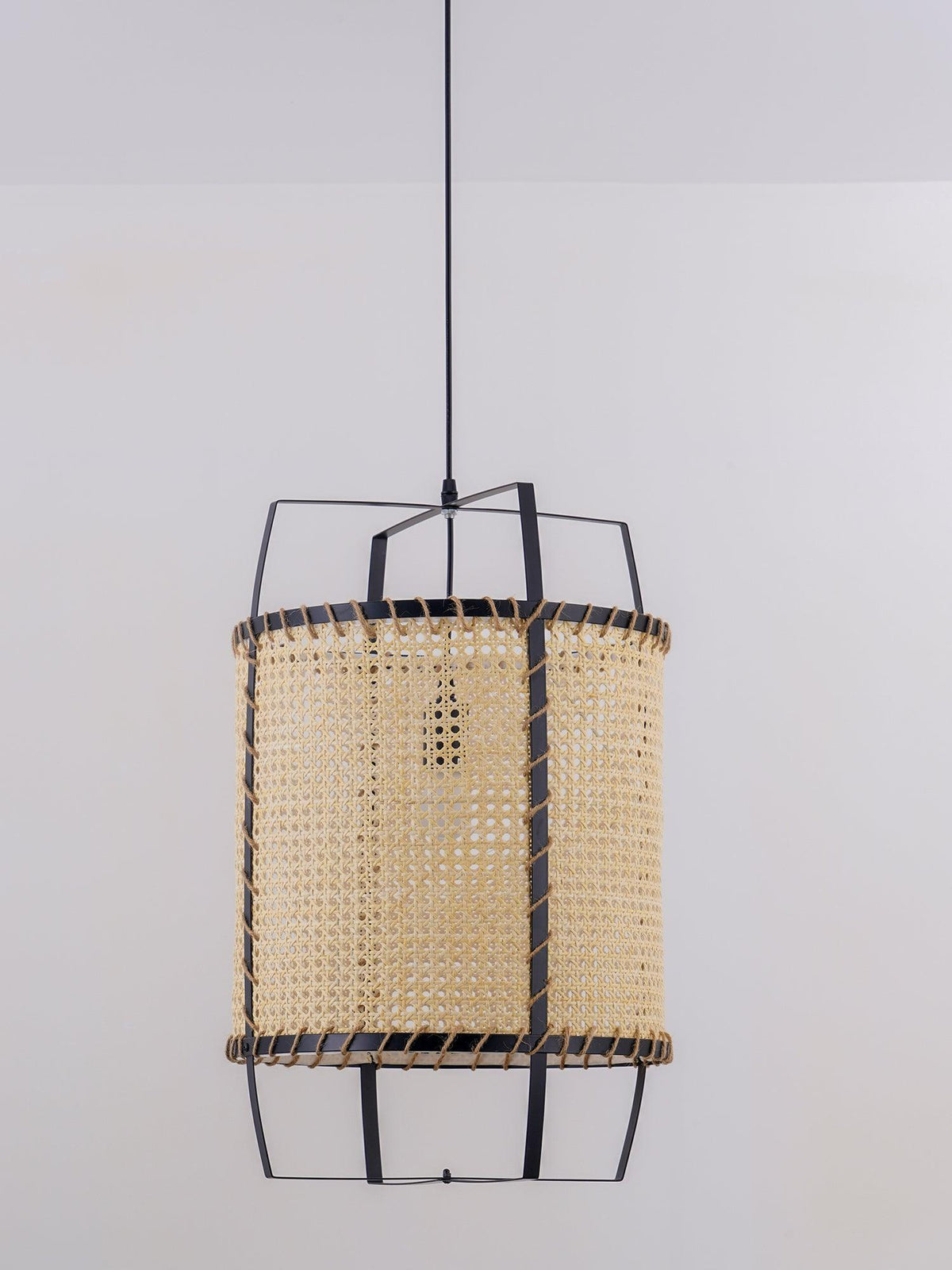 Rattan Cane Pendant Light – Rattan detail 10